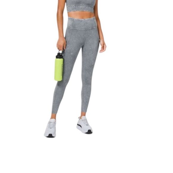 Lululemon | Fast and Free High Rise Tight 25" *Ice Dye
Ice Wash Asphalt Grey | 6 - Picture 1 of 7